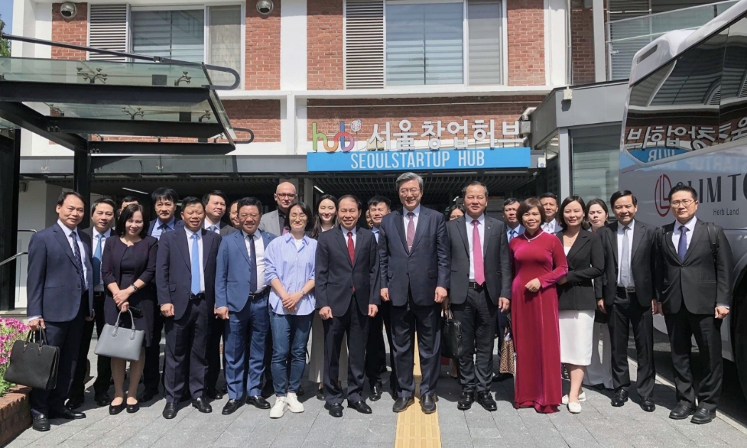 Đoàn công tác của lãnh đạo thành phố Hải Phòng thăm và làm việc với Seoul Startup Hub