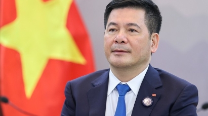 Vietnam’s Rooftop Solar Goes Non-Commercial, Explains Minister of Trade and Industry