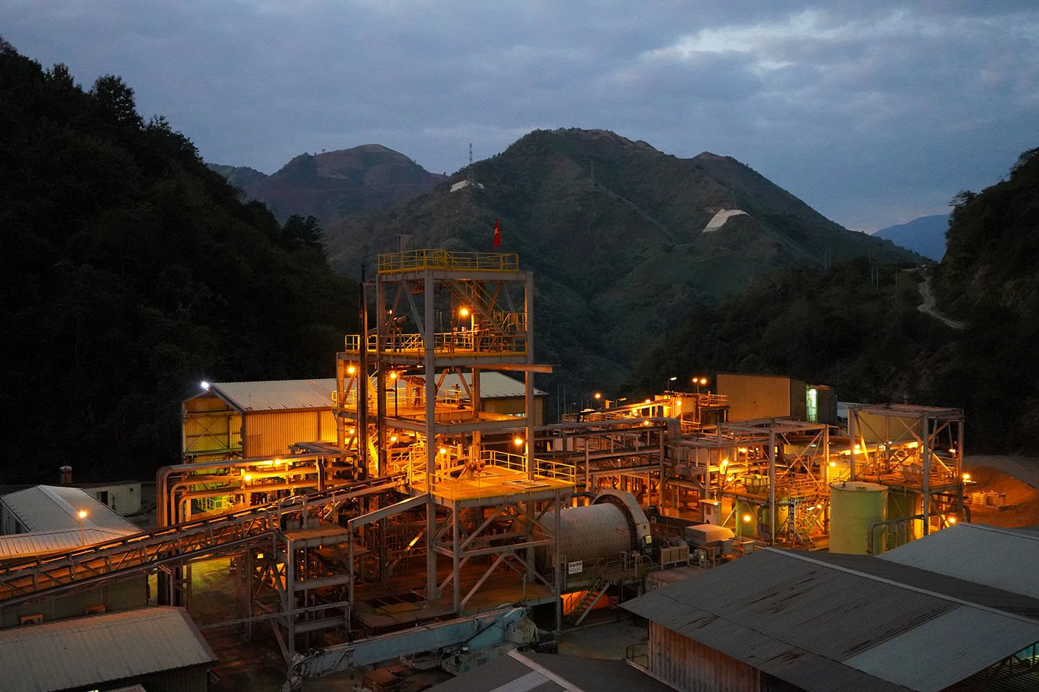 Nhà máy tuyển quặng niken tại bản Phúc, xã Mường Khoa, huyện Bắc Yên, tỉnh Sơn La.