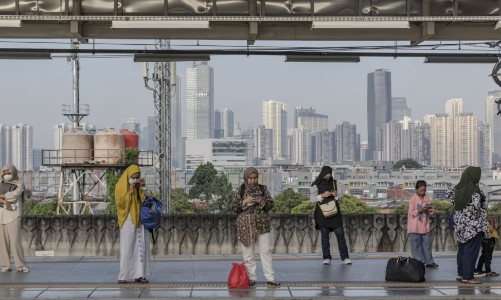 Indonesia tăng lãi suất để bảo vệ đồng rupiah trước sức ép từ đồng USD