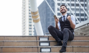 Nếu bạn chưa phải tỷ phú, bạn vẫn có thể đầu tư và thu lợi nhuận lớn về lâu dài với nhóm cổ phiếu này.