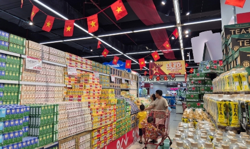 Nhà bán lẻ tung “giá sốc” kích cầu tiêu dùng dịp lễ 30/4 và 1/5