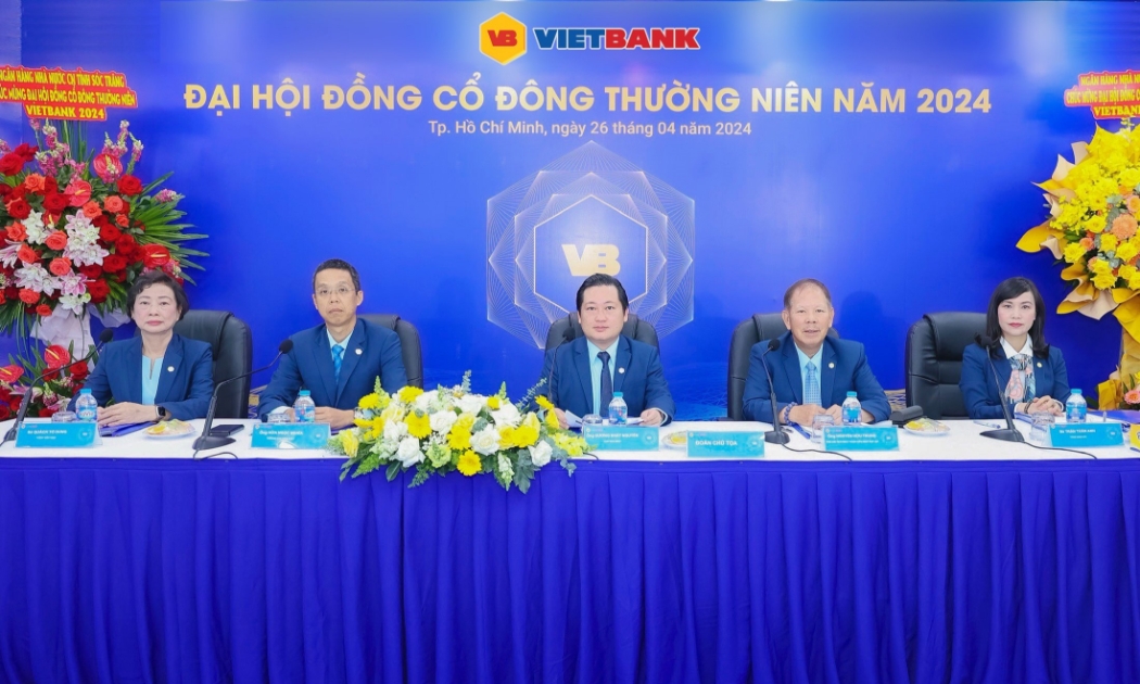 Chủ tọa đoàn của Vietbank tại hội đồng cổ đông thường niên năm 2024