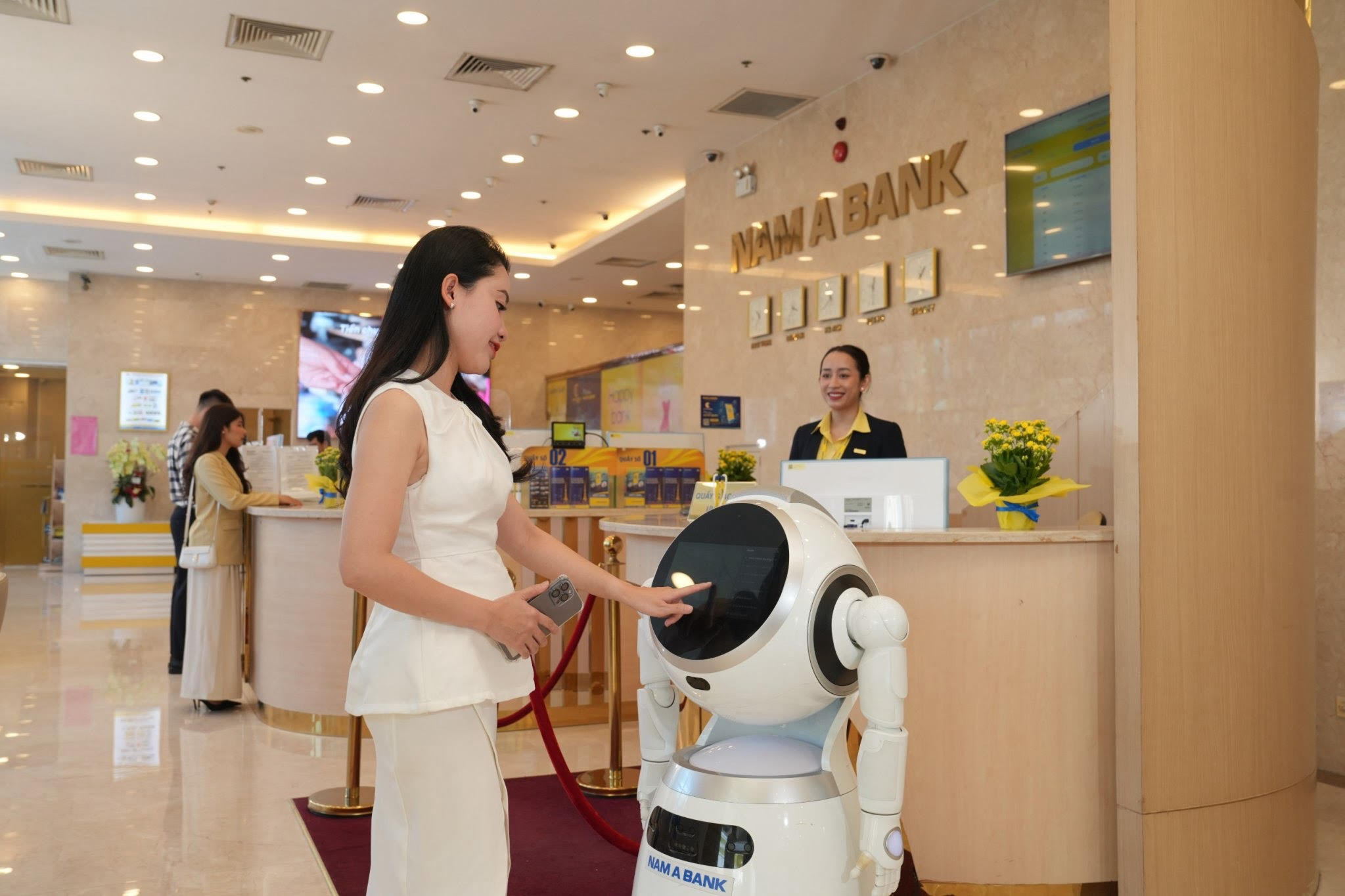 Chiến lược “số hóa” và “xanh hóa” tiếp tục là chiến lược mũi nhọn của Nam A Bank.