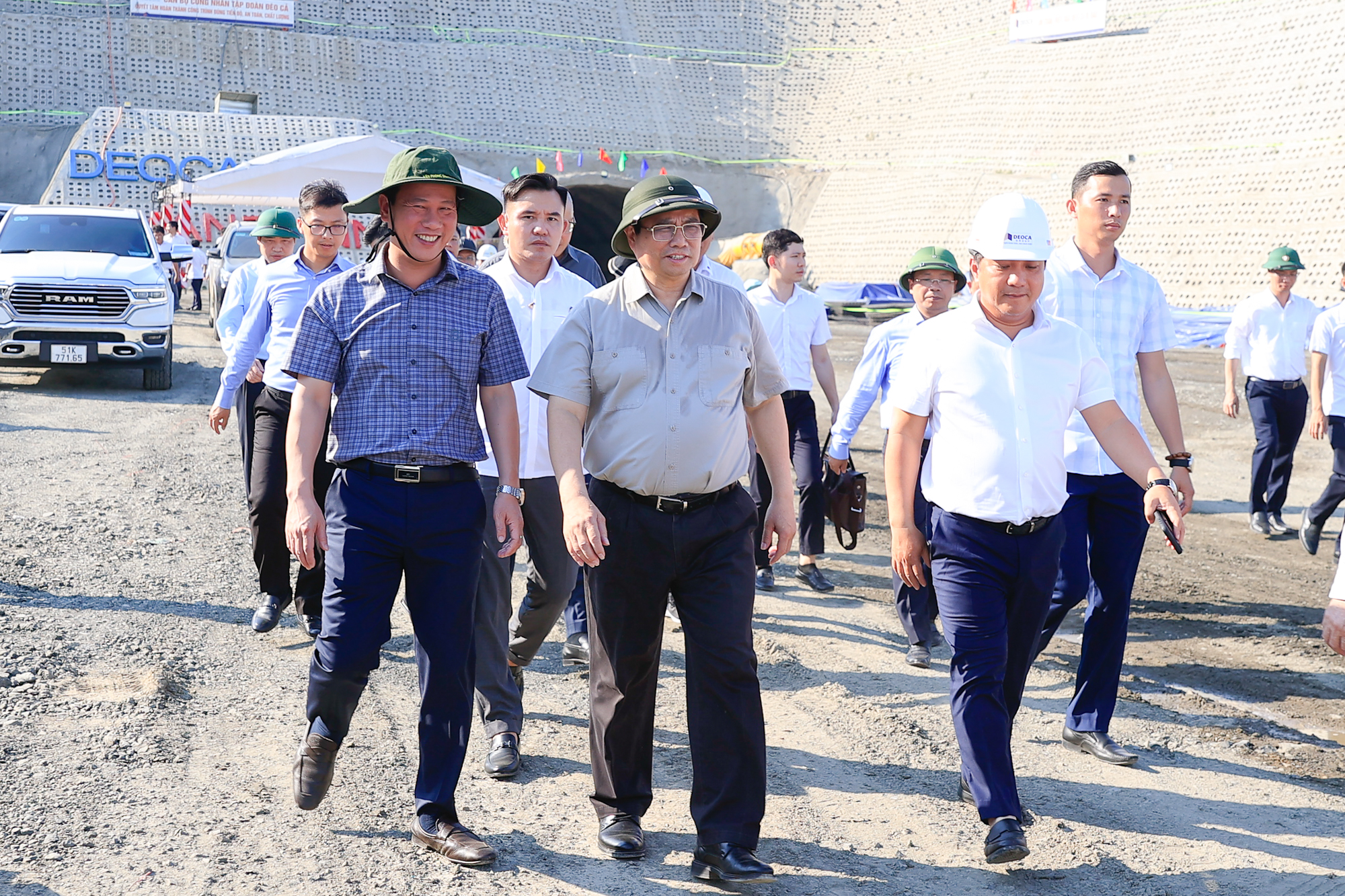 Thủ tướng Phạm Minh Chính và đoàn công tác - Ảnh: VGP