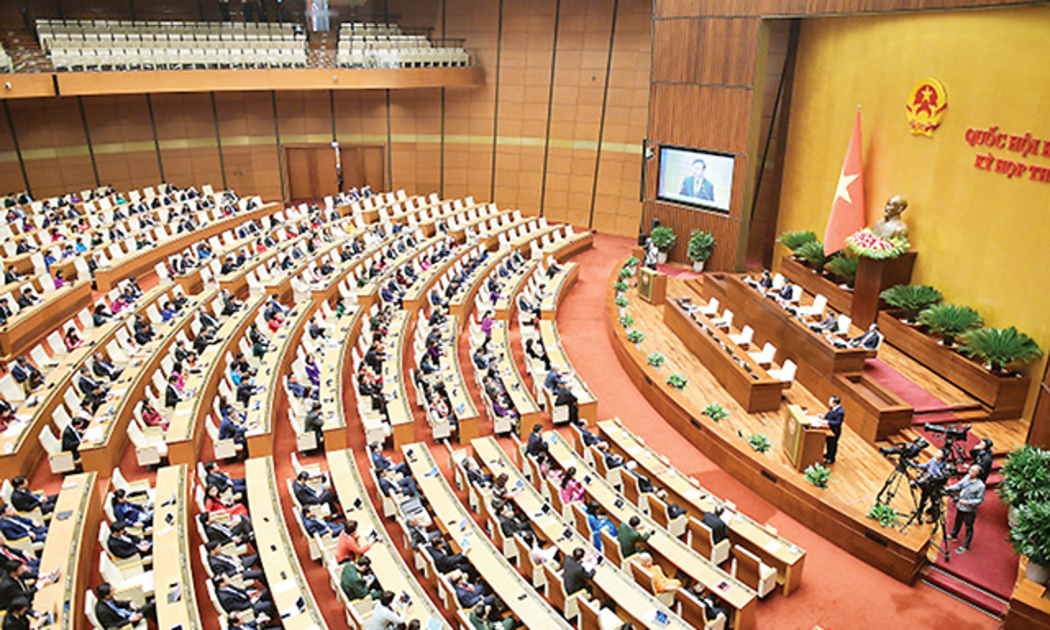 Năm 2023 số lượng văn bản Quốc hội ban hành là 16 luật, Chính phủ ban hành 99 nghị định, Thủ tướng ban hành 33 quyết định và các bộ, ban, ngành ban hành 510 thông tư.