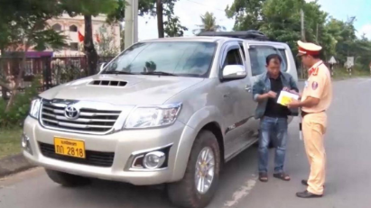 Vietnam Opens Roads to Foreign Drivers, with Conditions