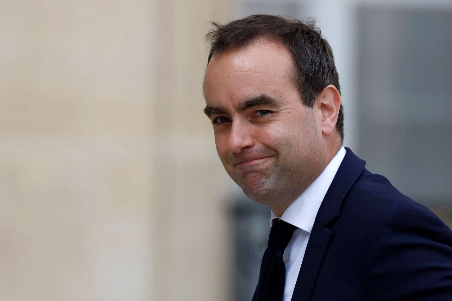 French Minister of Armed Forces Lecornu was invited by Vietnamese authorities to attend the May 7th anniversary events in Dien Bien Phu. (Photo source: Reuters)