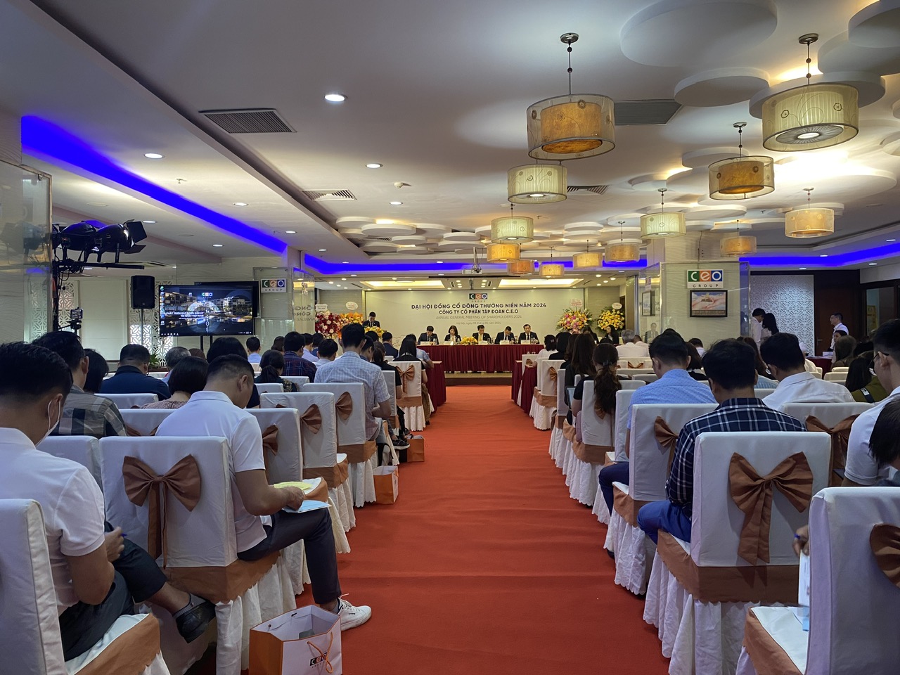 Toàn cảnh Đại hội đồng cổ đông CEO