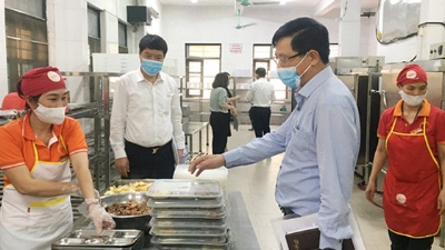 Prime Minister Orders Crackdown on Food Safety After Mass Bread Poisoning