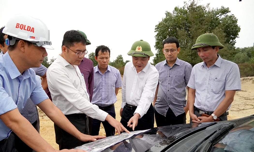 Lãnh đạo tỉnh Quảng Bình kiểm tra thực địa Dự án BIIG2 Quảng Bình tại xã Bảo Ninh (thành phố Đồng Hới)