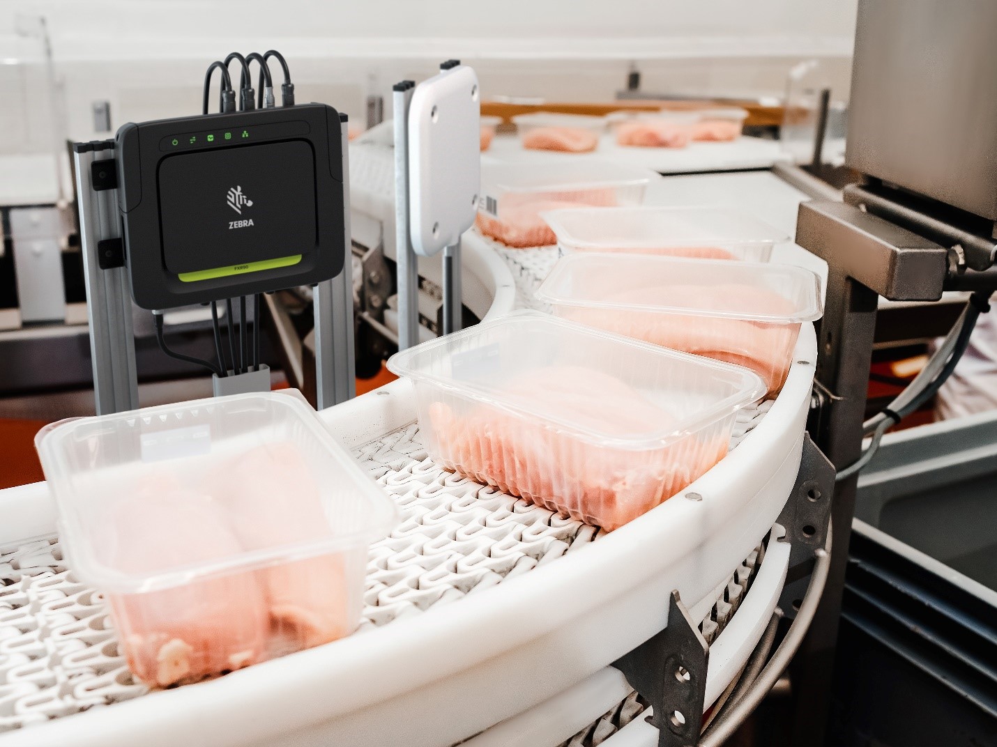 Giải ph&aacute;p RFID trong ng&agrave;nh sản xuất thực phẩm.