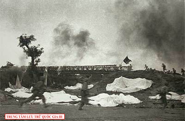 Đánh chiếm cầu Mường Thanh, ngày 7/5/1954.