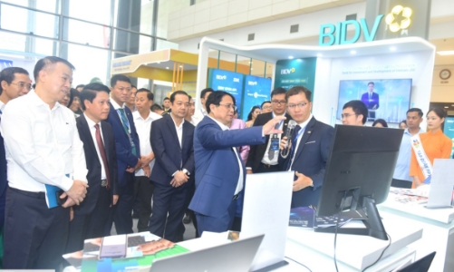 Thủ tướng nêu 4 nhiệm vụ yêu cầu ngành ngân hàng đẩy nhanh số hoá gắn với an toàn và bảo mật