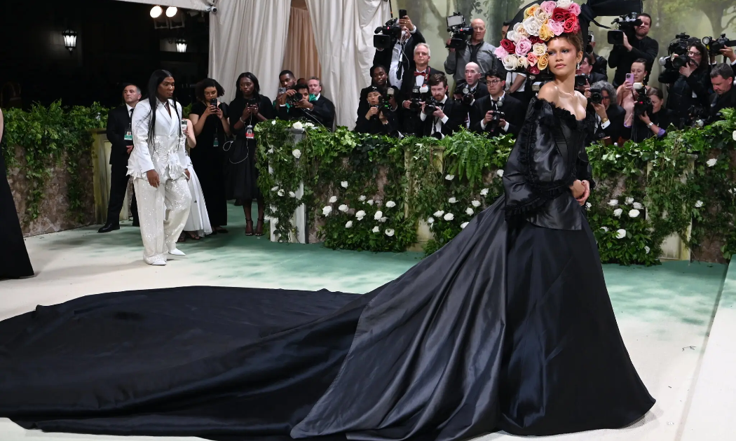Nữ diễn viên Zendaya xuất hiện tại Met Gala năm nay trong trang phục của Givenchy. Ảnh: The New York Times