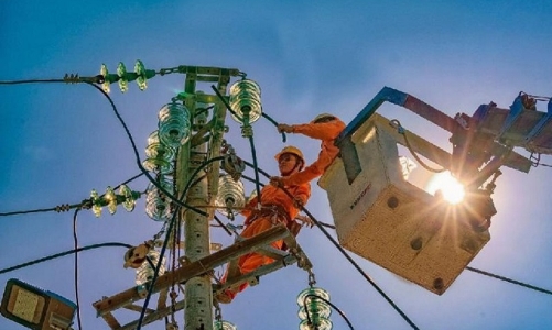 Nhu cầu sử dụng điện tiếp tục tăng cao