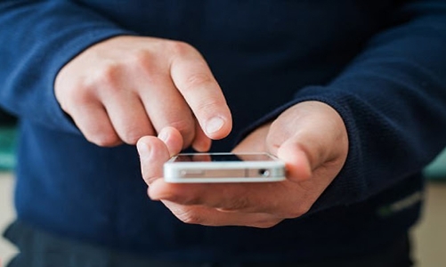 Mở tài khoản ngân hàng bằng CMND giả để rút tiền cho nhóm mạo danh công an