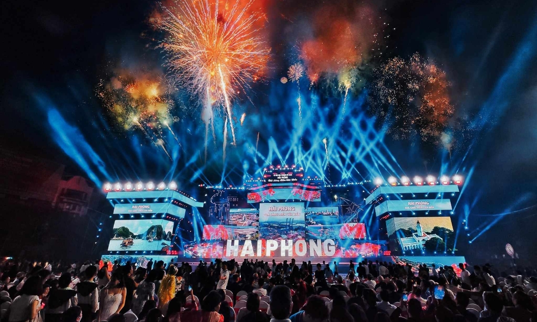 Lễ hội hoa phượng đỏ Hải Phòng được tổ chức với quy mô lớn qua từng năm 