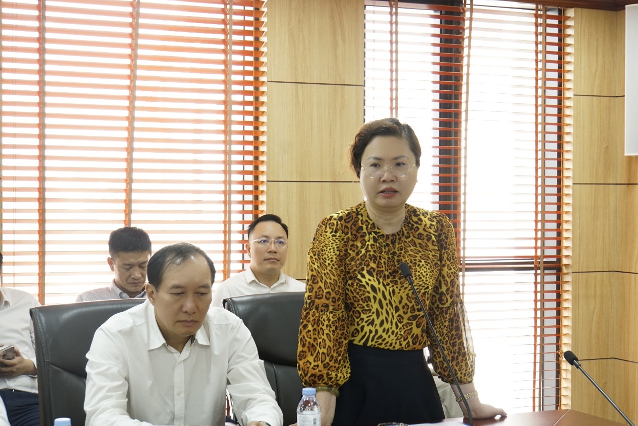 Chủ tịch UBCKNN Vũ Thị Chân Phương phát biểu tại buổi lễ. Ảnh: TT&QHCC