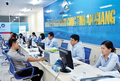 Vietnam Streamlines Administrative Procedures, Aims for 100% Digital Resolution