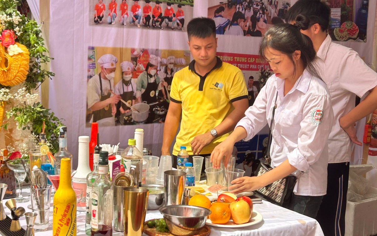 Học viên được thực hành các kỹ năng nghề. 
