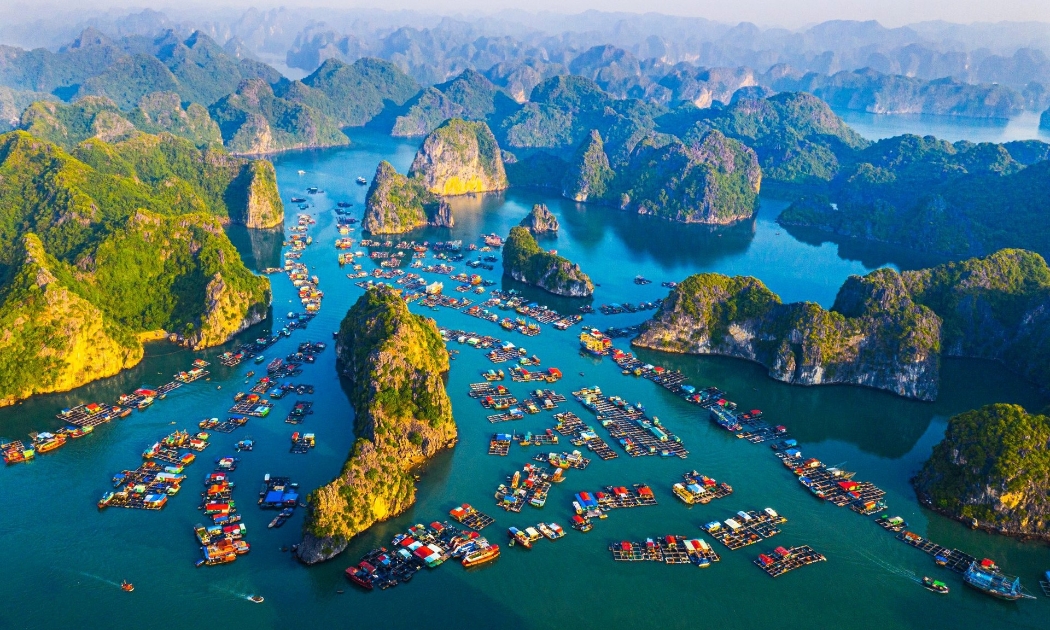 Hải Phòng sẽ tăng phí tham quan tuyến các vịnh trên quần đảo Cát Bà (Ảnh: Nguyễn Đức Nghĩa).