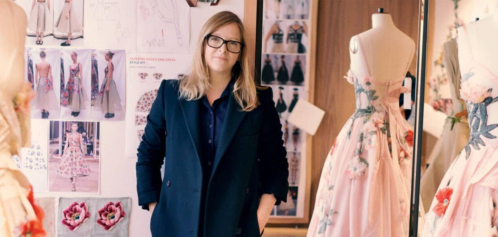 Việc ký hợp đồng với Sarah Burton được giới mộ điệu kỳ vọng sẽ là một thông điệp tới thị trường và người tiêu dùng rằng nhà mốt vẫn coi trọng kỹ năng thiết kế truyền thống.