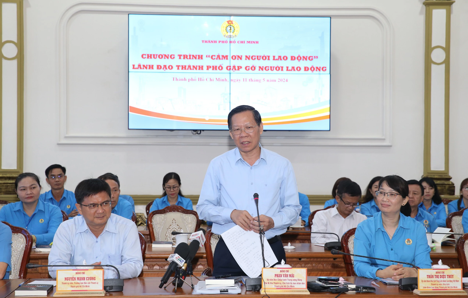 Ông Phan Văn Mãi, Chủ tịch UBND TP.HCM: 
