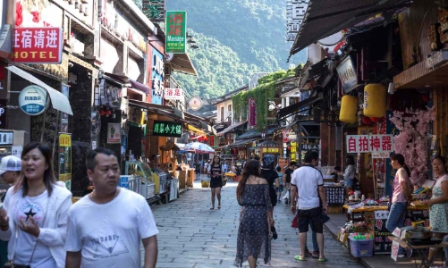 Khách quốc tế không đến Trung Quốc nhiều như trước