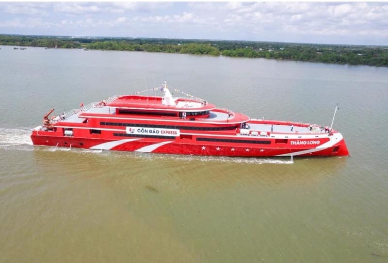 High-speed boat service launched between HCM City and Con Dao