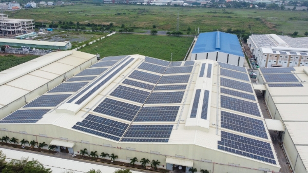 Mừng – lo điện mặt trời tự sản, tự tiêu