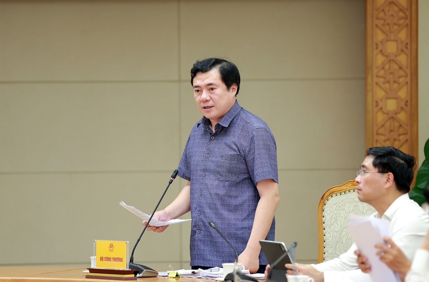 Thứ trưởng Bộ Công Thương Nguyễn Sinh Nhật Tân: 