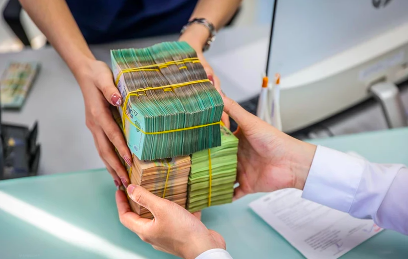 Khả năng hấp thụ vốn của nền kinh tế còn thấp.