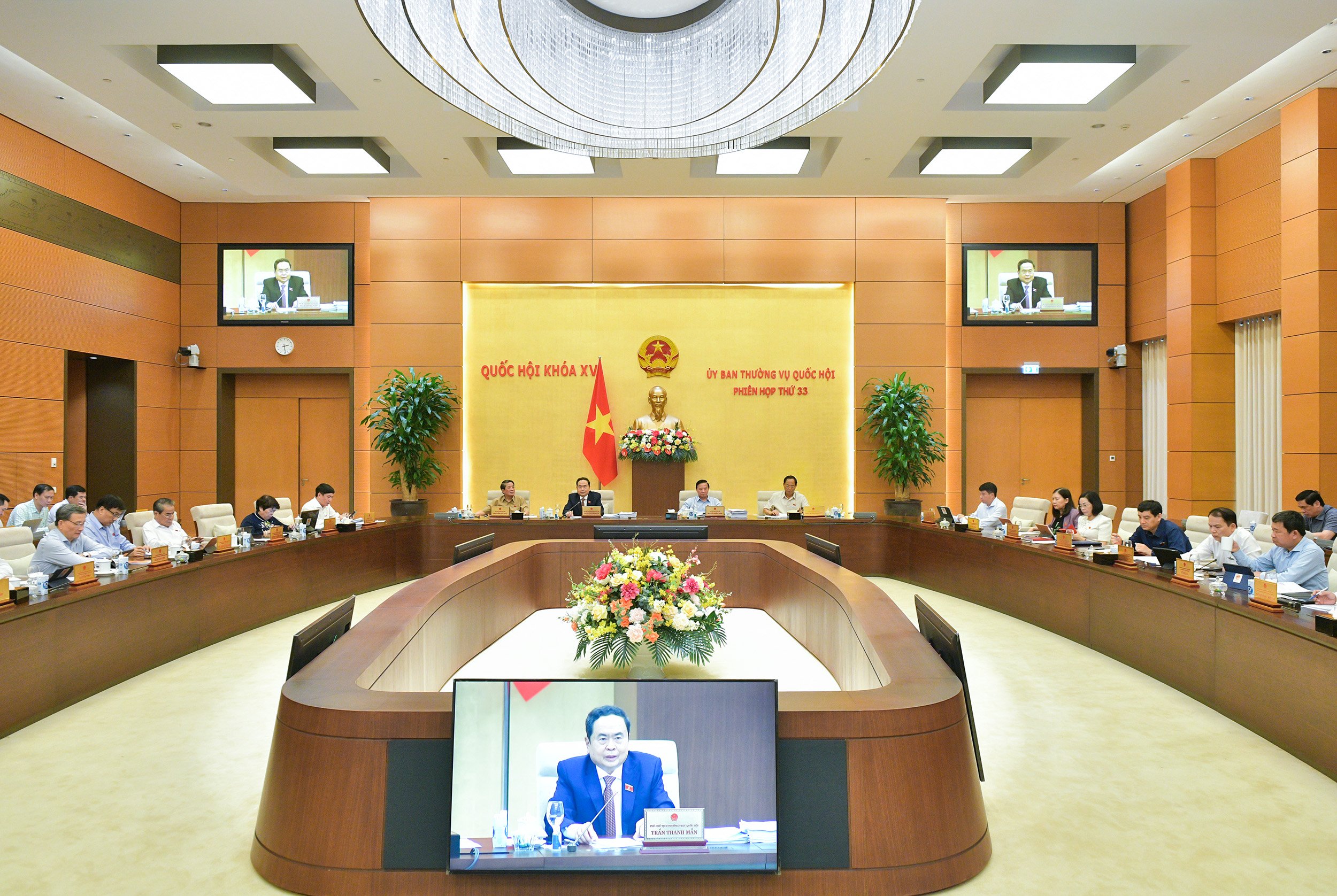 Phó Chủ tịch Thường trực Quốc hội Trần Thanh Mẫn - điều hành hoạt động của Ủy ban Thường vụ Quốc hội và Quốc hội chủ trì phiên họp - Ảnh: Quochoi.vn