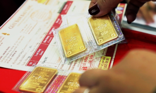 Ngân hàng Nhà nước cung hơn 27.200 lượng vàng SJC ra thị trường, chênh lệch với thế giới giảm mạnh