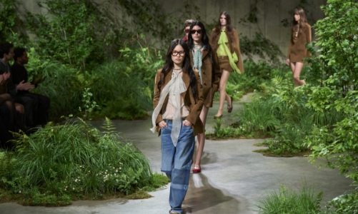 Mùa mốt Resort 2025 khởi động với những xu hướng nào?