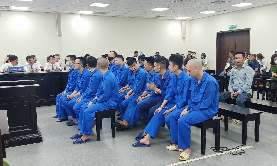 Các bị cáo hầu tòa.