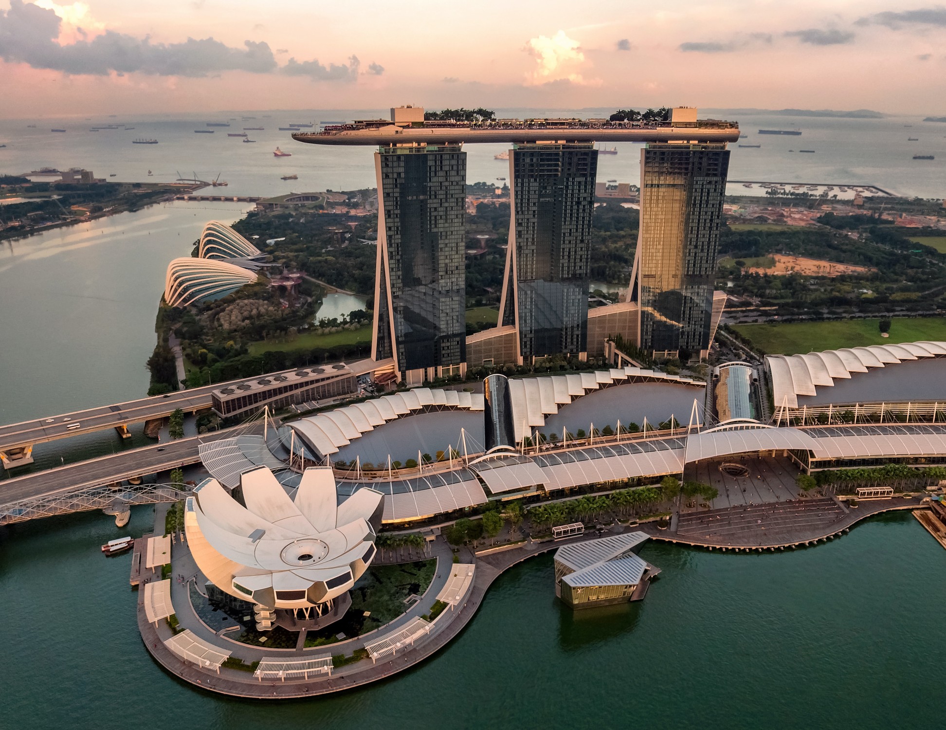 Singapore đối diện với nhiều thách thức do biến đổi khí hậu mang lại. 