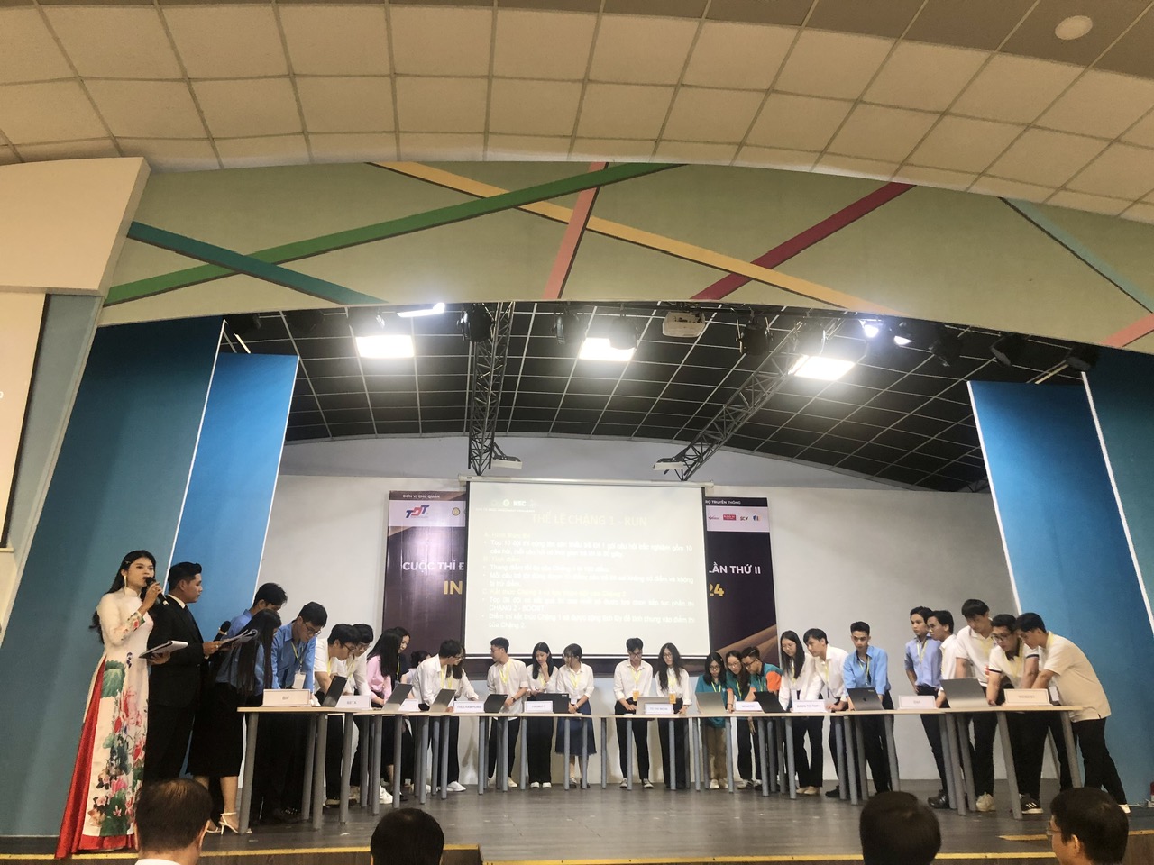 Các đội thi đến từ 09 trường đại học trên toàn quốc tranh tài tại vòng chung kết Investment Challenge 2024 tại trường Đại học Tôn Đức Thắng TP.HCM - Ảnh: PA.