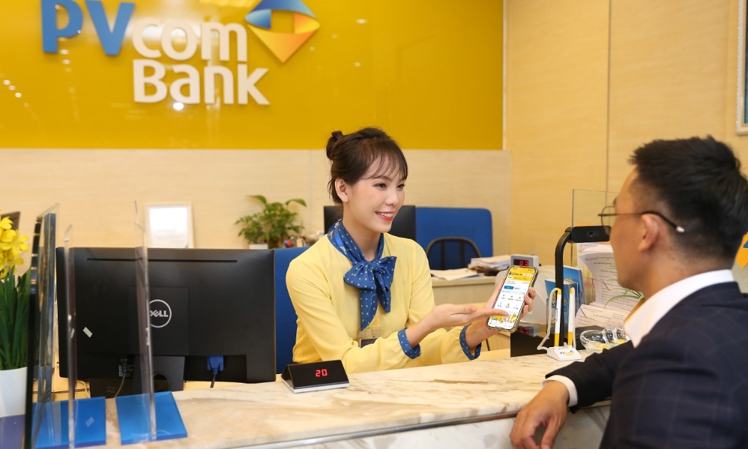 Nhiều ngân hàng chủ động hoàn thiện nền tảng công nghệ, hỗ trợ khách hàng nhận diện sinh trắc học, đáp ứng yêu cầu của NHNN.