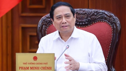 PM requests speeding up social housing projects