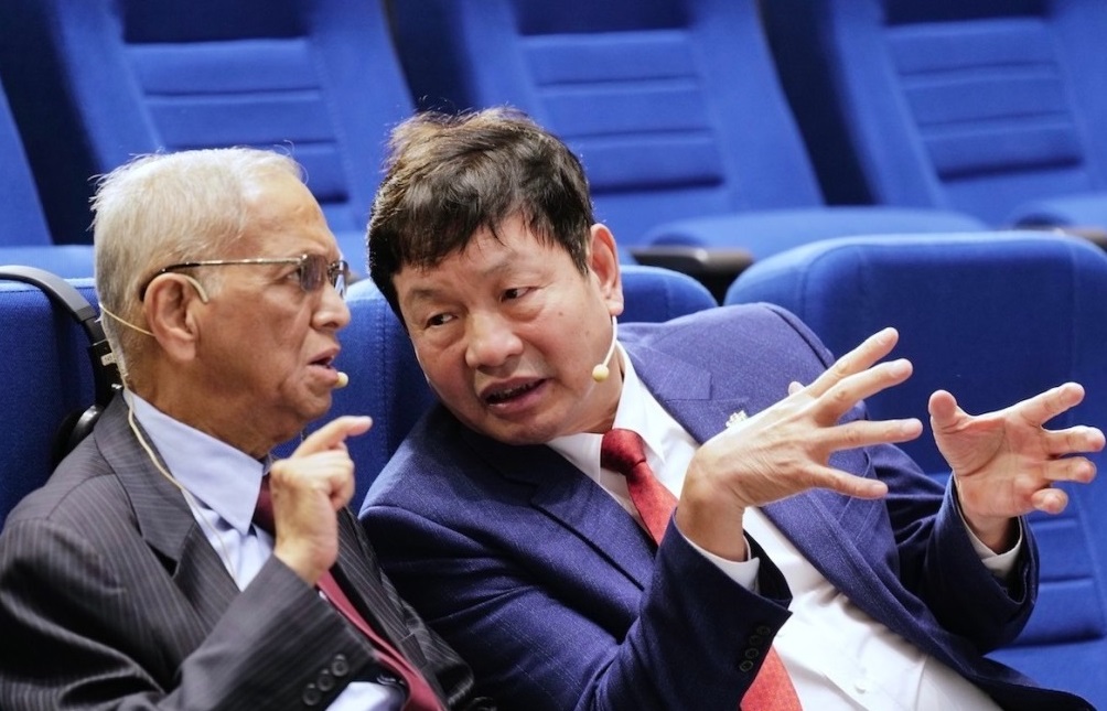 Tỷ phú Ấn Độ Narayana Murthy và Chủ tịch FPT Trương Gia Bình