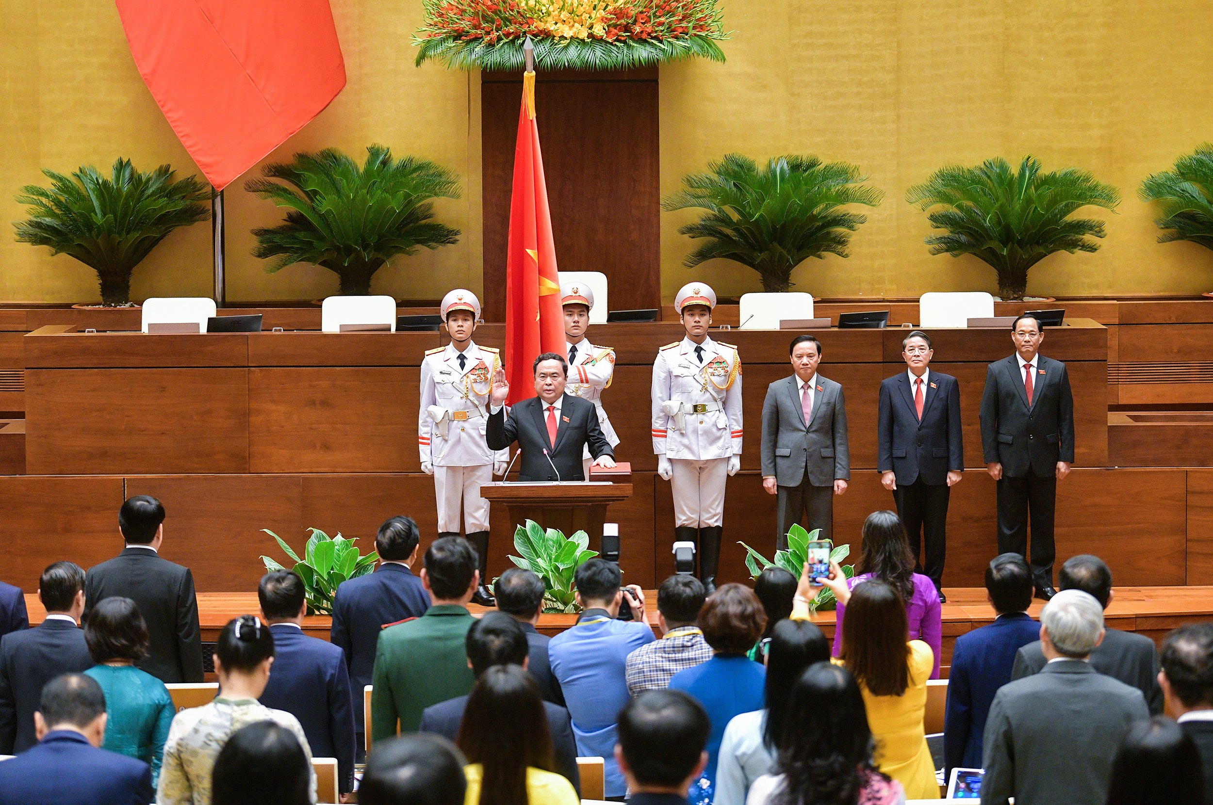 Ông Trần Thanh Mẫn tuyên thệ nhậm chức Chủ tịch Quốc hội - Ảnh: Quochoi.vn