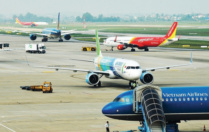 Bốn tháng đầu năm có gần 21.000 chuyến bay trễ giờ, trong đó, “tàu bay về muộn" vẫn là lý do chính gây chậm gần 60% tổng số chuyến.