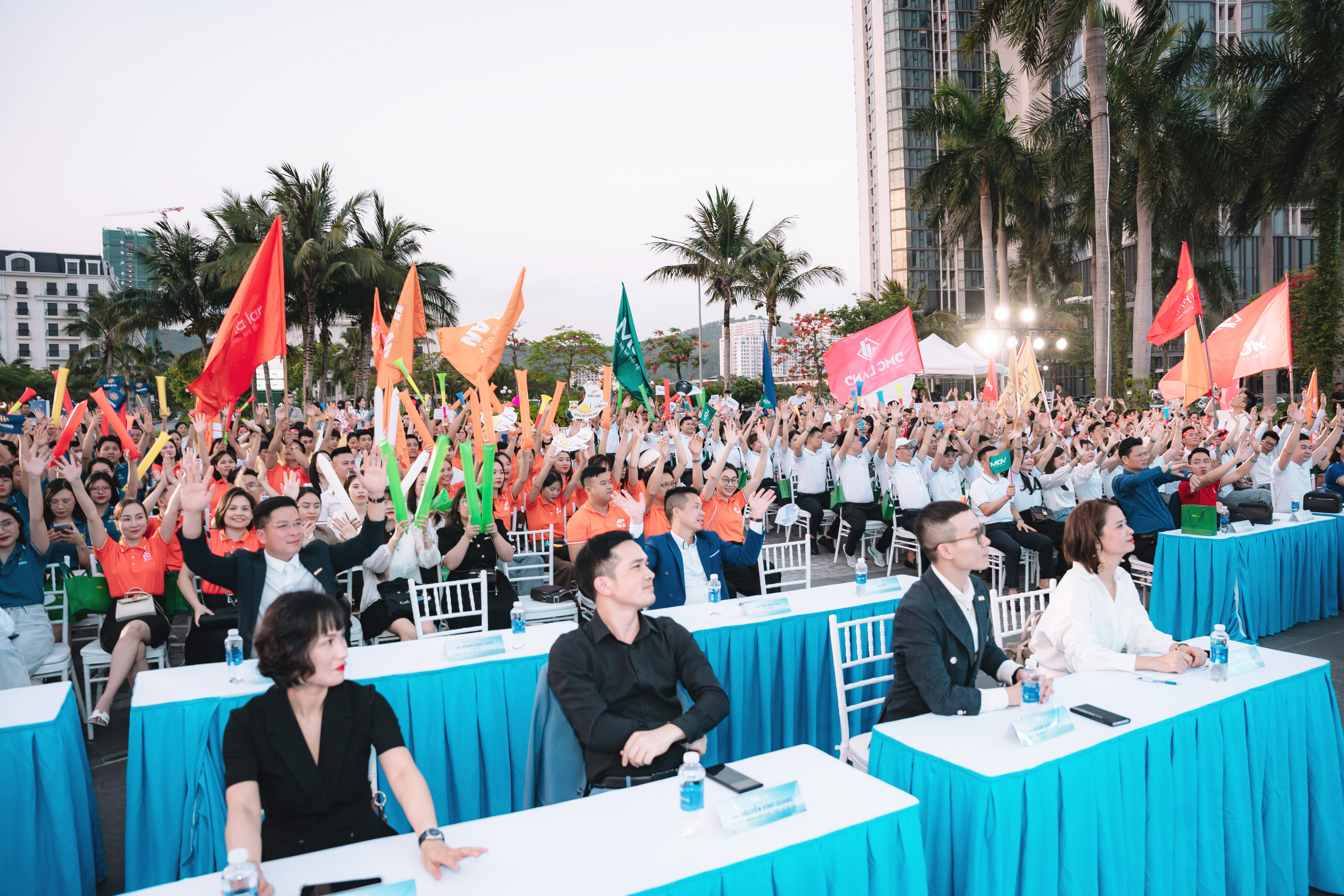 Hơn 600 chuyên viên kinh doanh hào hứng tham gia sự kiện kick off “Đại hải trình: 90 ngày săn kho báu triệu đô” của Chủ đầu tư BIM Land.