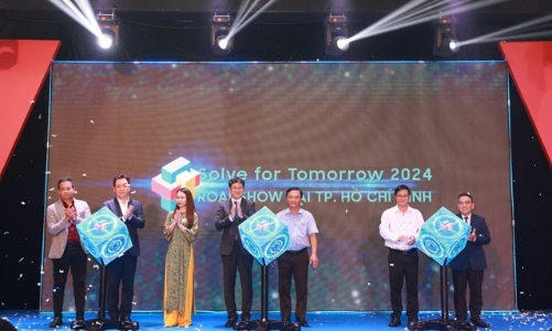 Khởi động cuộc thi Solve for Tomorrow 2024 tại khu vực miền Nam
