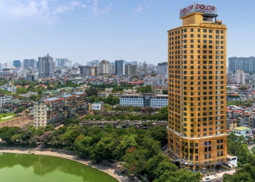 Tòa nhà dát vàng của đại gia Đường Bia. 