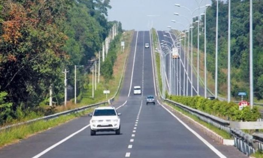 Dự án được đề xuất chia thành 05 dự án thành phần, trong đó, dự án thành phần 1 (đường cao tốc) đầu tư PPP, vốn nhà đầu tư thu xếp là 12.770 tỷ đồng.