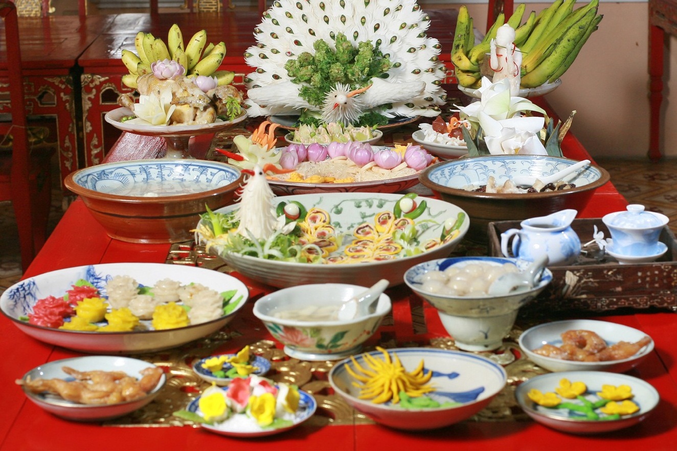 Hệ ẩm thực cung đình Huế chú trọng việc các món ăn phải được phối hợp cùng nhau để tạo nên một “phương thang”.