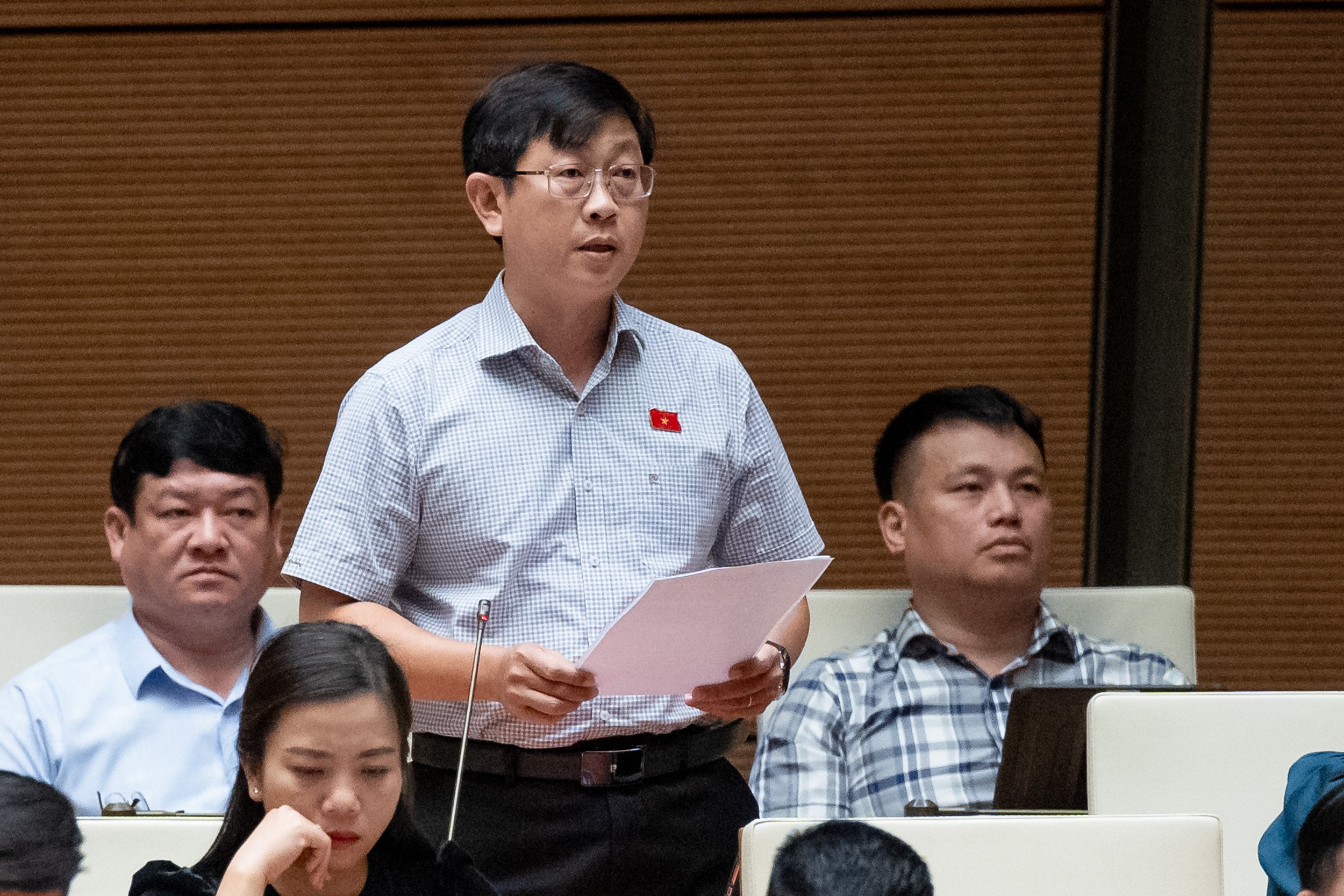 Đại biểu Nguyễn Hữu Th&ocirc;ng, Đo&agrave;n Đại biểu Quốc hội tỉnh B&igrave;nh Thuận. Ảnh: Quochoi.vn.